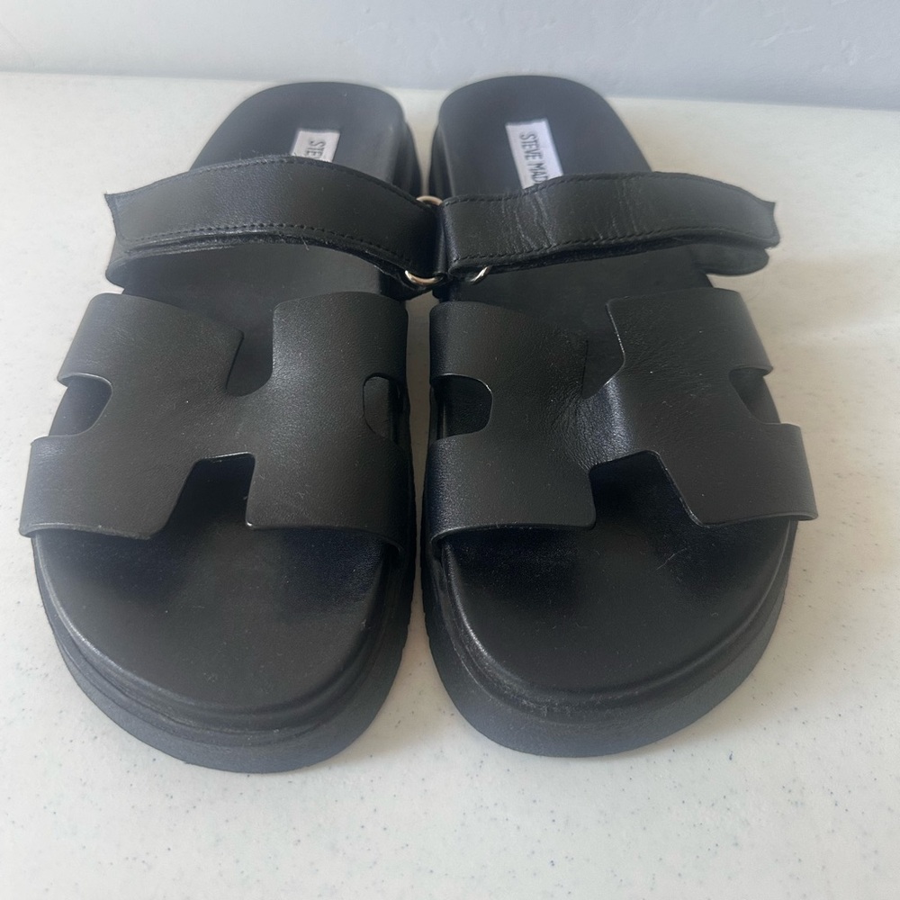 Steve Madden MAYVEN  Black Slide Leather Sandals Size 8